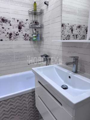 Продам однокомнатную (1-комн.) квартиру, Ленина ул, 203ке, Горячий Ключ г