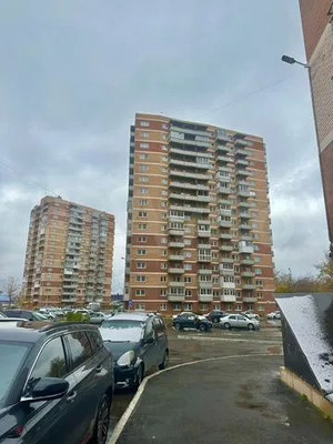 Продам однокомнатную (1-комн.) квартиру, Розы Люксембург ул, 118/1, Иркутск г