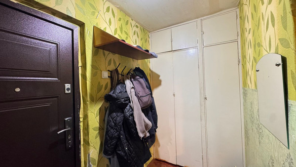 Продам однокомнатную (1-комн.) квартиру, Тентюковская ул, 103, Сыктывкар г