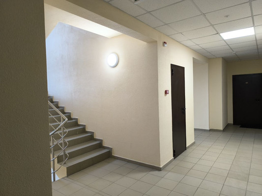 Продам двухкомнатную (2-комн.) квартиру, Крымской весны ул, 9к1, Мирное с