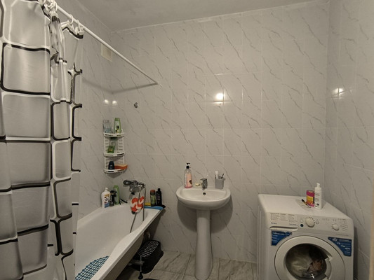 Продам двухкомнатную (2-комн.) квартиру, Крымской весны ул, 9к1, Мирное с