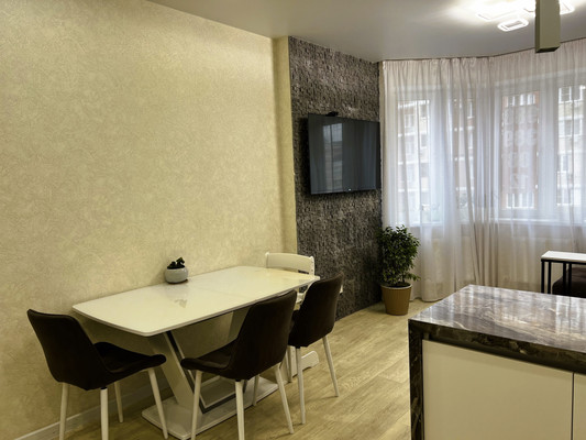 Продам двухкомнатную (2-комн.) квартиру, Тополиная ул, 48, Краснодар г