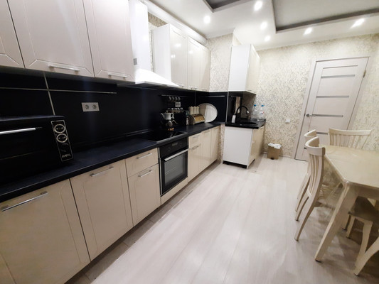 Продам двухкомнатную (2-комн.) квартиру, Колхозная ул, 20, Услонь д