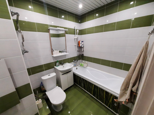 Продам двухкомнатную (2-комн.) квартиру, Колхозная ул, 20, Услонь д