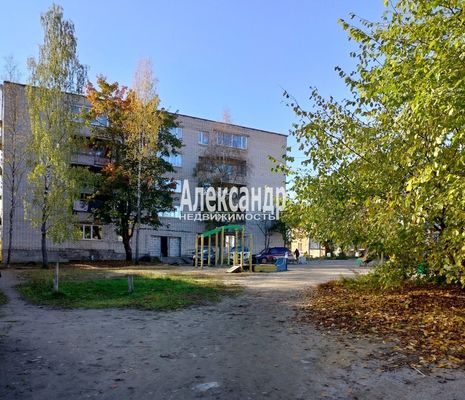 Продам двухкомнатную (2-комн.) квартиру, Красноармейская ул, 15, Лахденпохья г