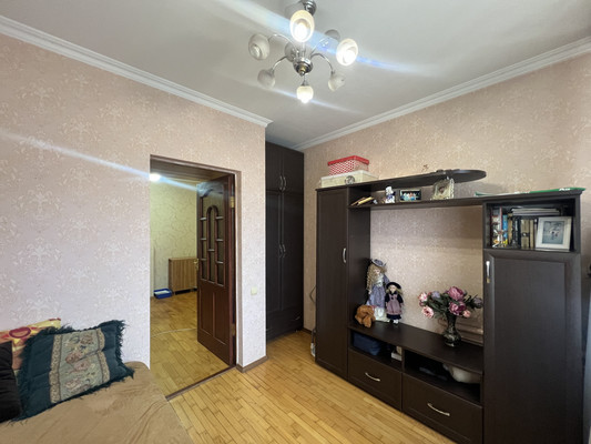 Продам многокомнатную квартиру, Осетинская ул, 146, Нальчик г