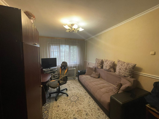 Продам двухкомнатную (2-комн.) квартиру, 2-й Таманской Дивизии ул, 472, Вольный Аул кп
