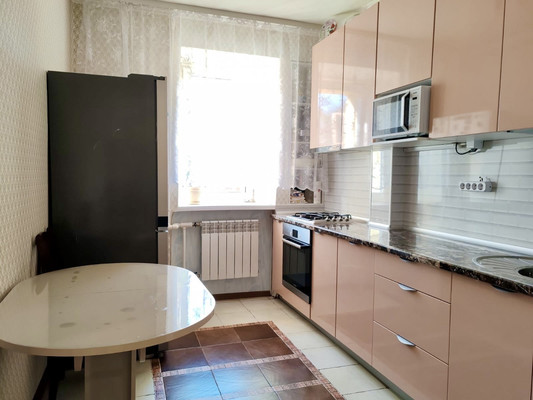 Продам двухкомнатную (2-комн.) квартиру, Пионерская ул, 48, Ханты-Мансийск г