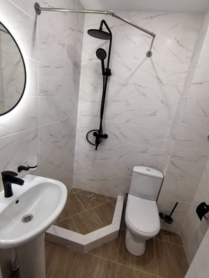 Продам однокомнатную (1-комн.) квартиру, Ангарский пер, 6, Витязево с