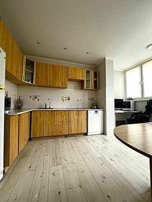 Продам двухкомнатную (2-комн.) квартиру, Орудийная ул, 32б, Калининград г