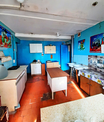 Продам комнату в 8-комн. квартире, 3 Интернационала ул, 57, Воронеж г