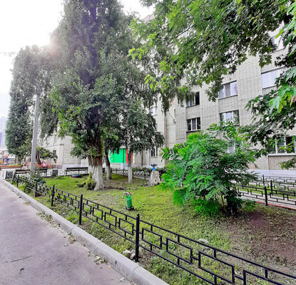 Продам комнату в 8-комн. квартире, 3 Интернационала ул, 57, Воронеж г