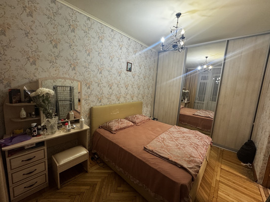 Продам трехкомнатную (3-комн.) квартиру, Чехова пр-кт, 34, Ростов-на-Дону г