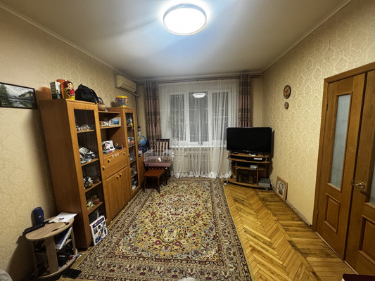 Продам трехкомнатную (3-комн.) квартиру, Чехова пр-кт, 34, Ростов-на-Дону г