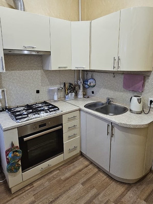 Продам трехкомнатную (3-комн.) квартиру, Чехова пр-кт, 34, Ростов-на-Дону г