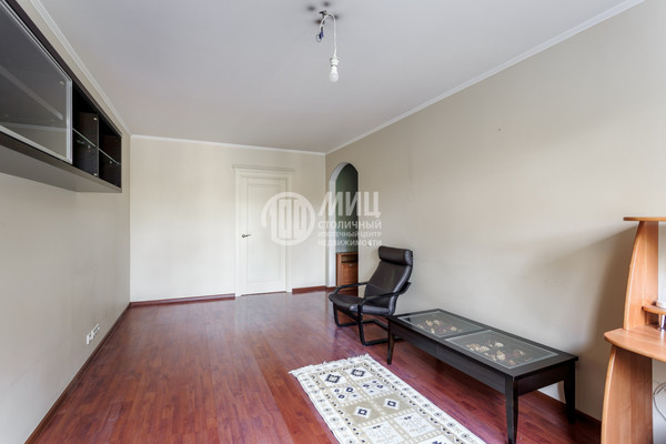 Продам трехкомнатную (3-комн.) квартиру, Дружбы ул, 8, Химки г