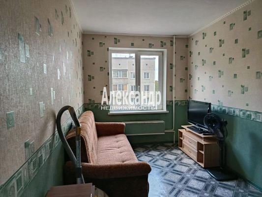 Продам трехкомнатную (3-комн.) квартиру, Мира ул, 32к2, Всеволожск г