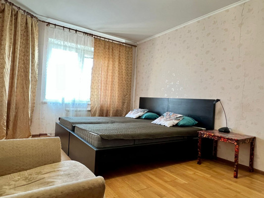 Продам двухкомнатную (2-комн.) квартиру, Академическая пл, 3, Троицк г