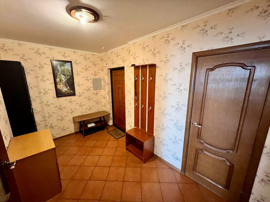 Продам двухкомнатную (2-комн.) квартиру, Академическая пл, 3, Троицк г