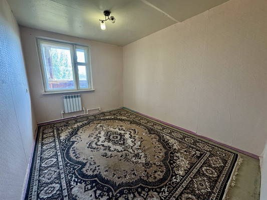 Продам трехкомнатную (3-комн.) квартиру, 8-я Железнодорожная ул, 57, Астрахань г