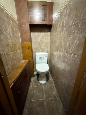 Продам трехкомнатную (3-комн.) квартиру, 8-я Железнодорожная ул, 57, Астрахань г