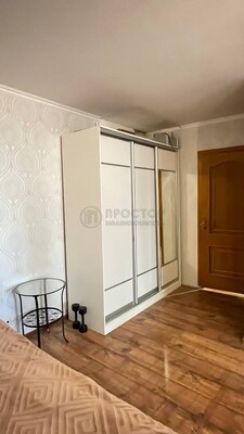 Продам двухкомнатную (2-комн.) квартиру, Лётчика Бабушкина ул, 33к1, Москва г
