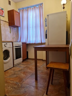 Продам двухкомнатную (2-комн.) квартиру, Люсиновская ул, 48-50к10, Москва г