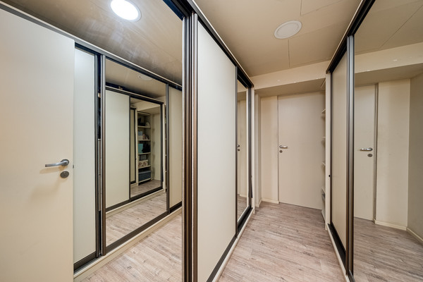 Продам многокомнатную квартиру, Ходынский б-р, 5к4, Москва г