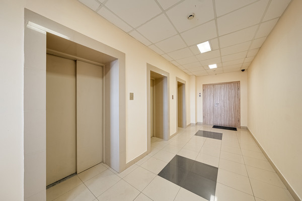 Продам многокомнатную квартиру, Ходынский б-р, 5к4, Москва г