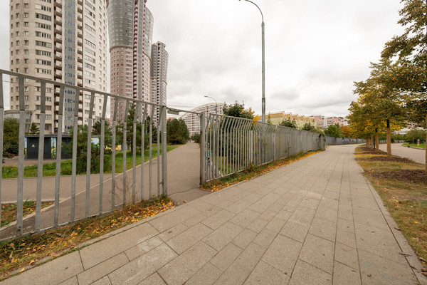 Продам многокомнатную квартиру, Ходынский б-р, 5к4, Москва г