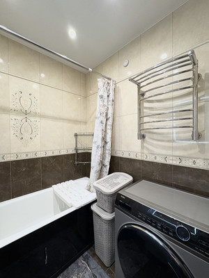 Продам двухкомнатную (2-комн.) квартиру, Горчакова ул, 1к3, Москва г