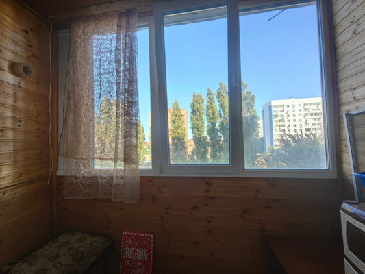 Продам двухкомнатную (2-комн.) квартиру, Индустриальная ул, 9, Волгодонск г