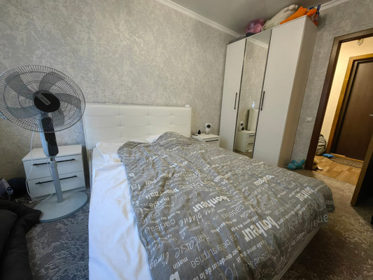 Продам двухкомнатную (2-комн.) квартиру, Индустриальная ул, 9, Волгодонск г