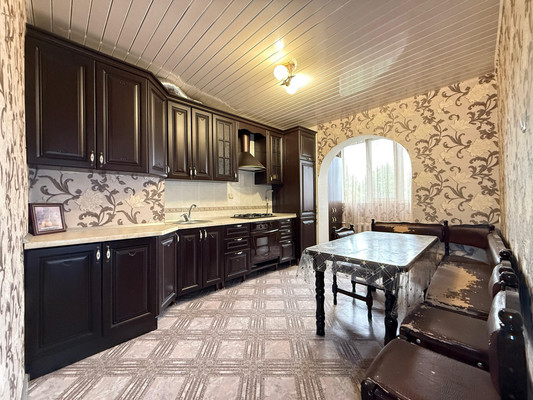 Продам трехкомнатную (3-комн.) квартиру, Шогенова ул, 18, Нальчик г