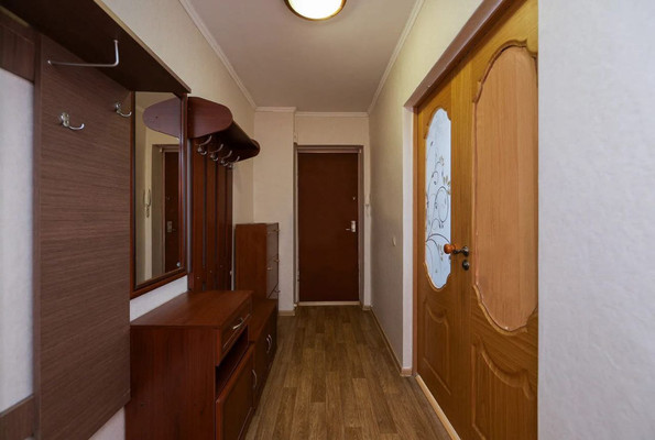 Продам двухкомнатную (2-комн.) квартиру, Куйбышева ул, 107, Калининград г