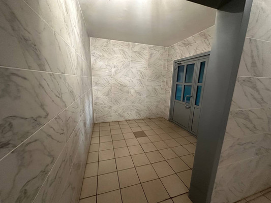 Продам трехкомнатную (3-комн.) квартиру, Чернышевского ул, 108, Красноярск г