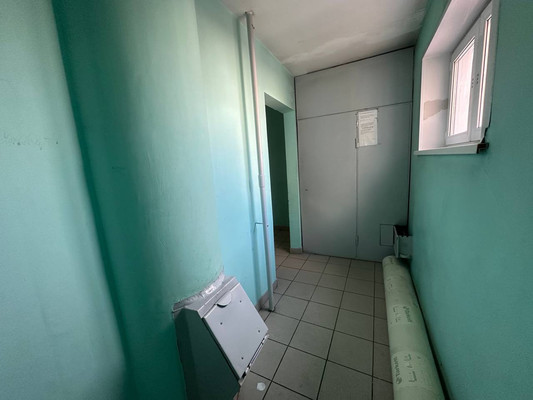 Продам трехкомнатную (3-комн.) квартиру, Чернышевского ул, 108, Красноярск г