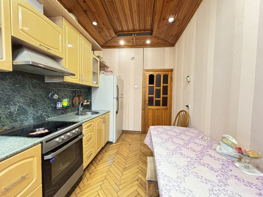 Продам двухкомнатную (2-комн.) квартиру, Октябрьская ул, 9, Брянск г