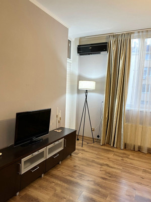 Продам однокомнатную (1-комн.) квартиру, Тренева ул, 21, Симферополь г