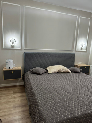 Продам трехкомнатную (3-комн.) квартиру, Парковая ул, 2к1, Белоглинка с