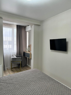 Продам трехкомнатную (3-комн.) квартиру, Парковая ул, 2к1, Белоглинка с