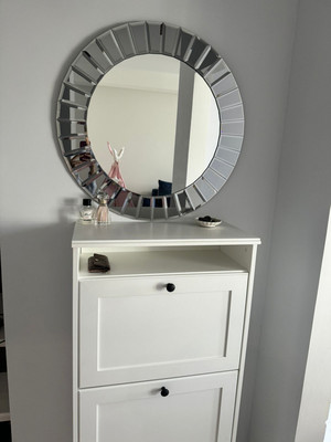 Продам трехкомнатную (3-комн.) квартиру, Парковая ул, 2к1, Белоглинка с