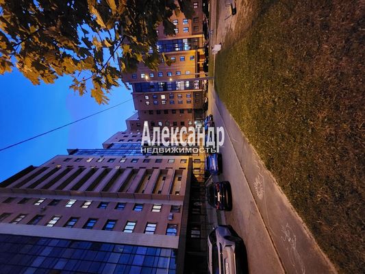 Продам двухкомнатную (2-комн.) квартиру, Нефтехимиков ул, 24А, Кириши г