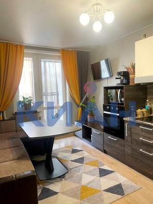 Продам двухкомнатную (2-комн.) квартиру, Норильская ул, 5, Красноярск г