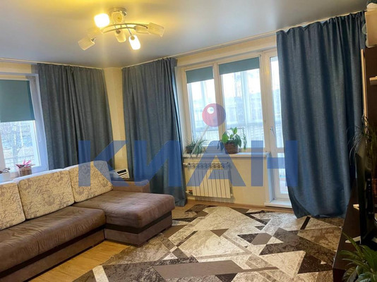 Продам двухкомнатную (2-комн.) квартиру, Норильская ул, 5, Красноярск г