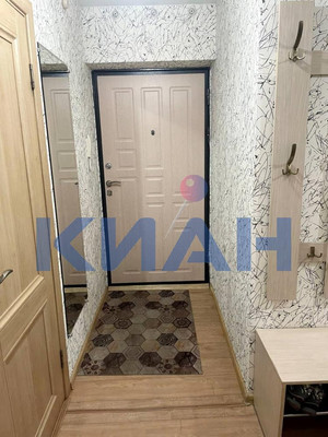 Продам двухкомнатную (2-комн.) квартиру, Норильская ул, 5, Красноярск г