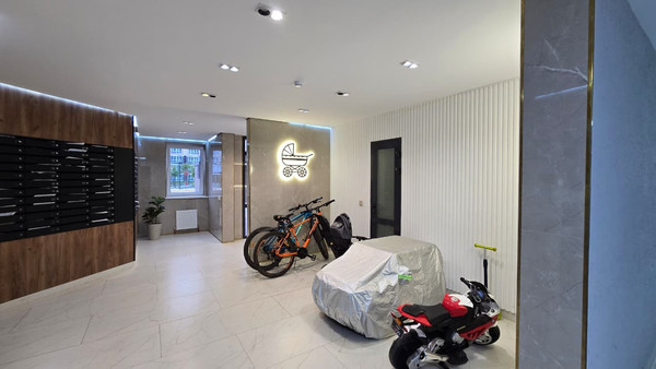 Продам трехкомнатную (3-комн.) квартиру, Ветеранов ул, 85к1, Краснодар г