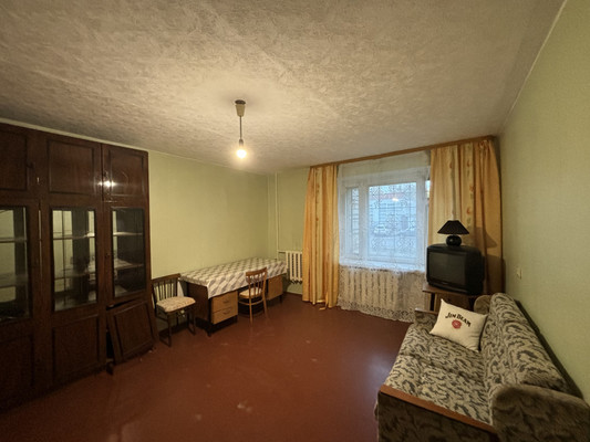 Продам однокомнатную (1-комн.) квартиру, Зои Космодемьянской ул, 48, Сыктывкар г