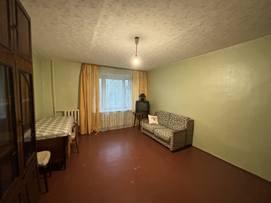 Продам однокомнатную (1-комн.) квартиру, Зои Космодемьянской ул, 48, Сыктывкар г