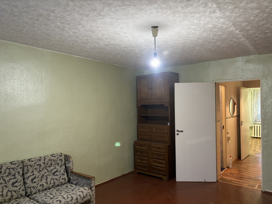 Продам однокомнатную (1-комн.) квартиру, Зои Космодемьянской ул, 48, Сыктывкар г